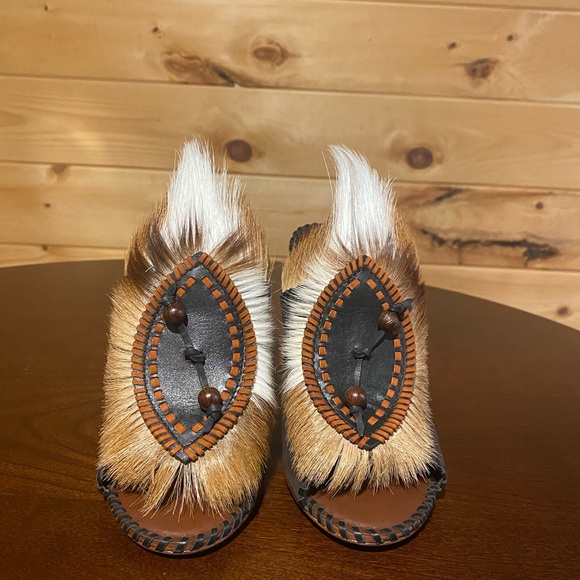 Tory Burch Phoenix Mule - Picture 2 of 9